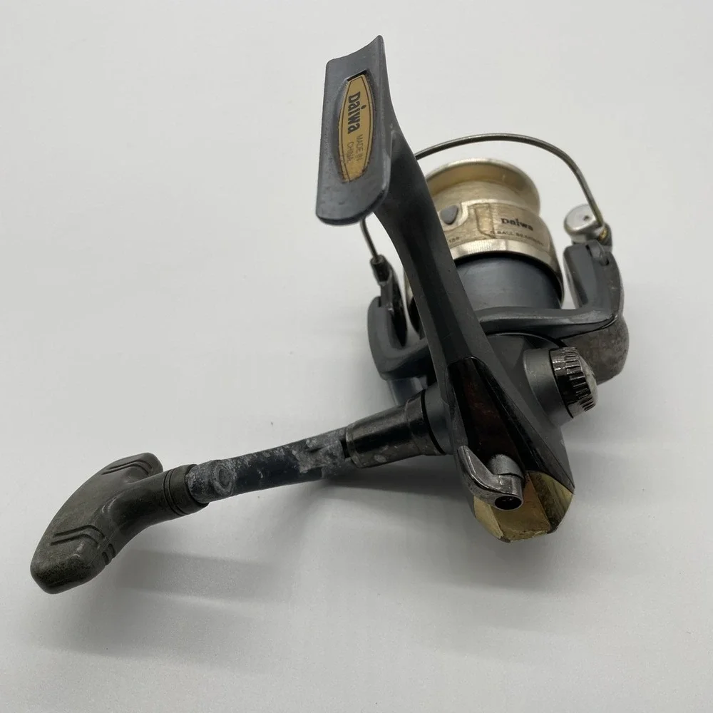 Vtg Daiwa Spinning Fish Reel Infinite Anti-Reverse‎ ABS Airball 5 Bearings